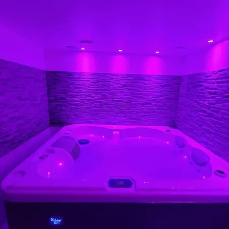 Apartment Elegant L'orchidee Jacuzzi En Interieur Toute L'annee Juvignac