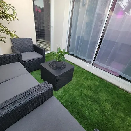 Elegant L'orchidee Jacuzzi En Interieur Toute L'annee